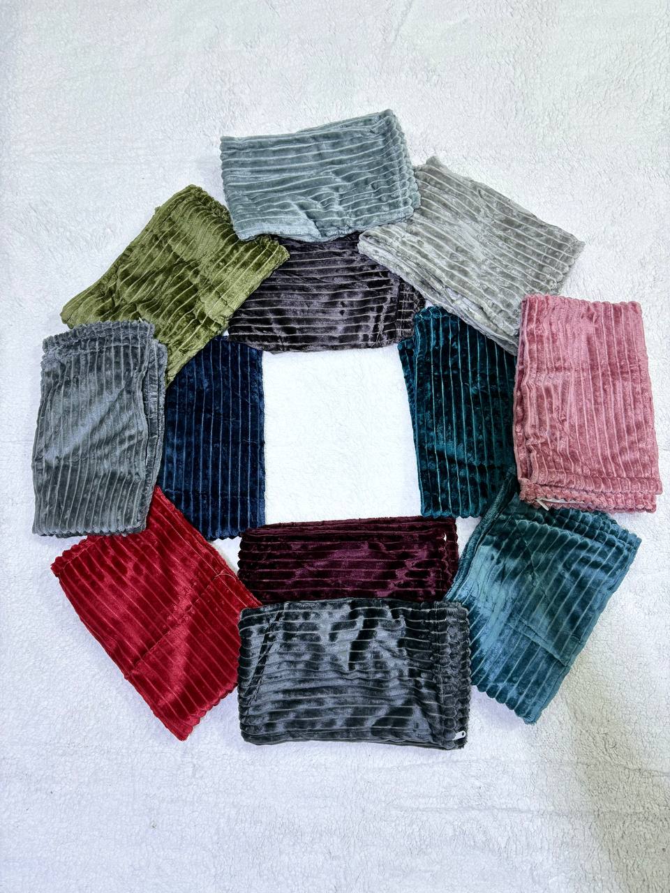 روبالشتی مدل پلیسه کویتی سایز ۷۰در۵۰  بسته(دو عددی)